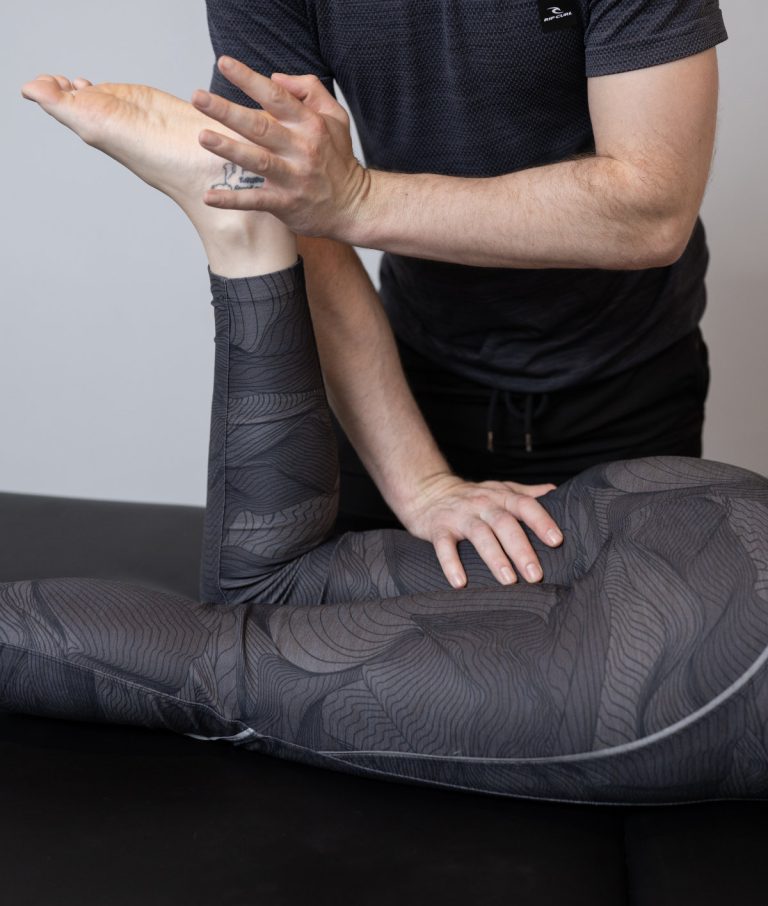 What are the physiotherapy goals for Achilles tendinopathy?